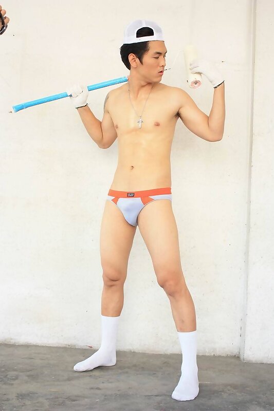 Next Image >>