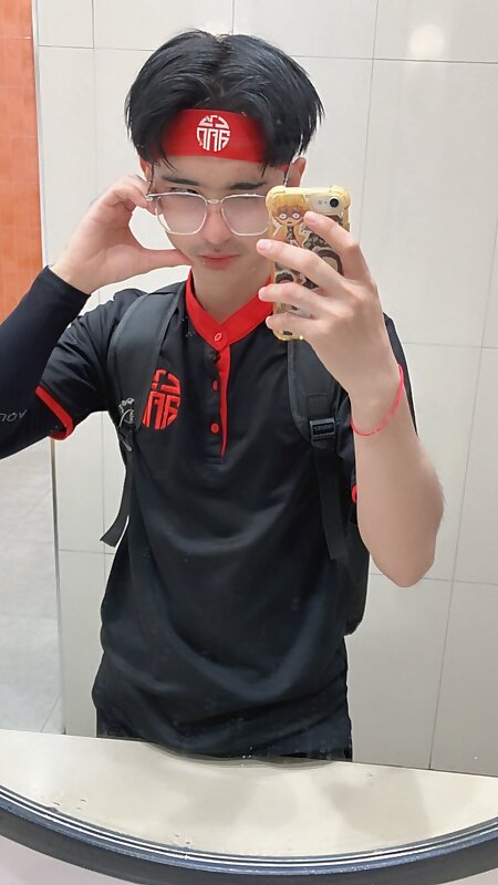 Next Image >>