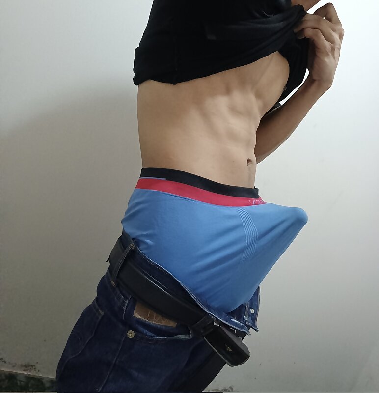 Next Image >>