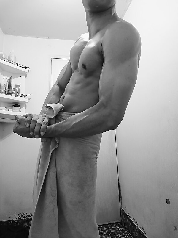 Next Image >>