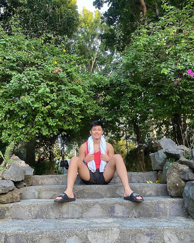 Next Image >>