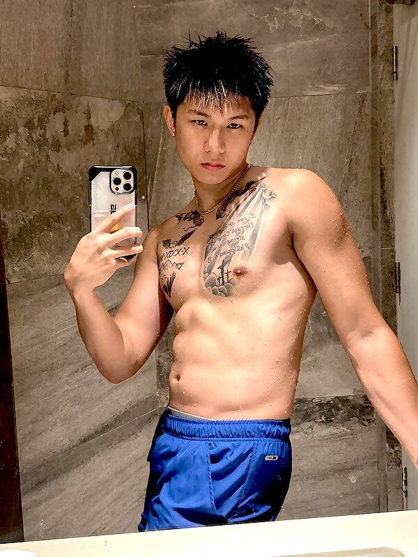 Next Image >>