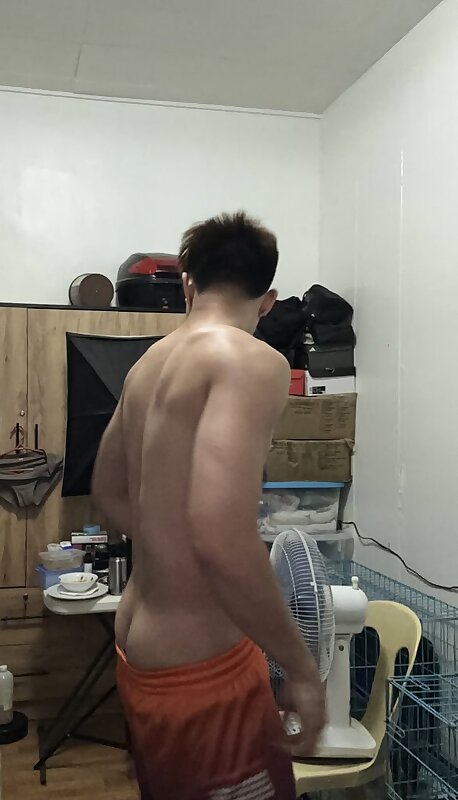 Next Image >>