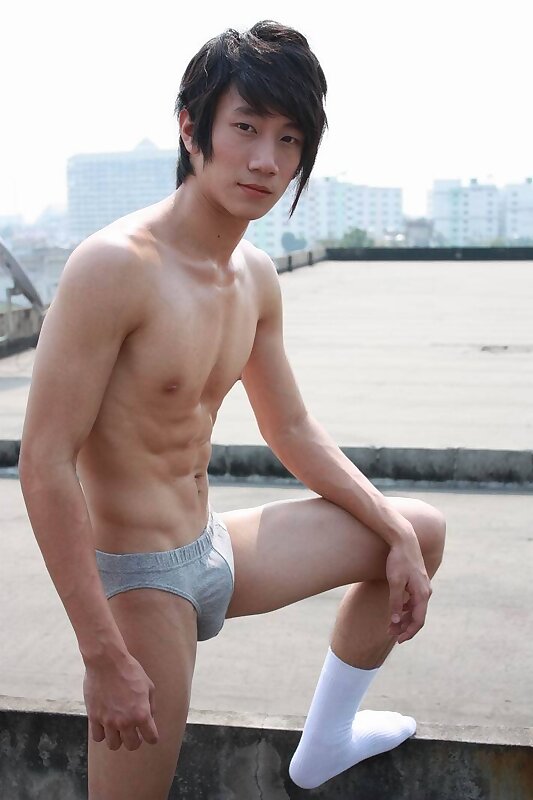 Next Image >>