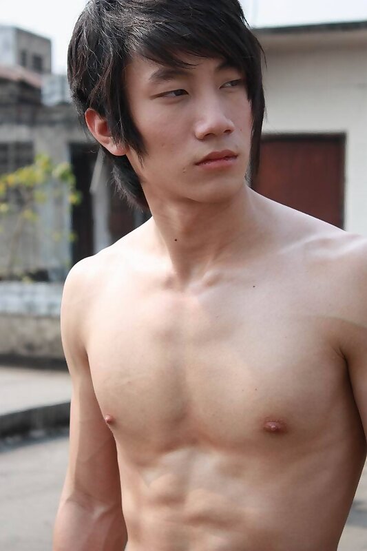Next Image >>