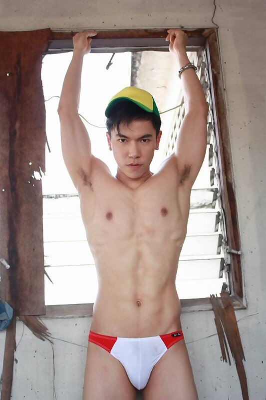 Next Image >>