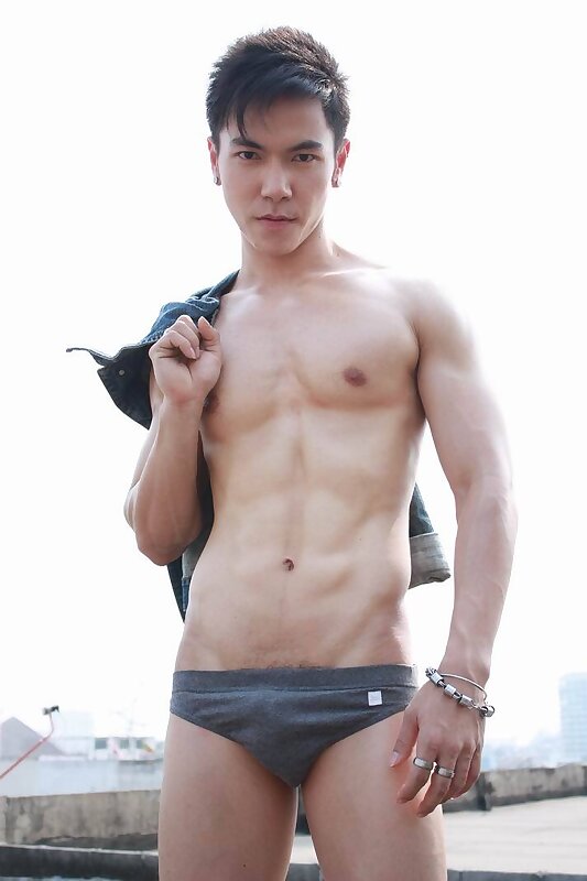 Next Image >>