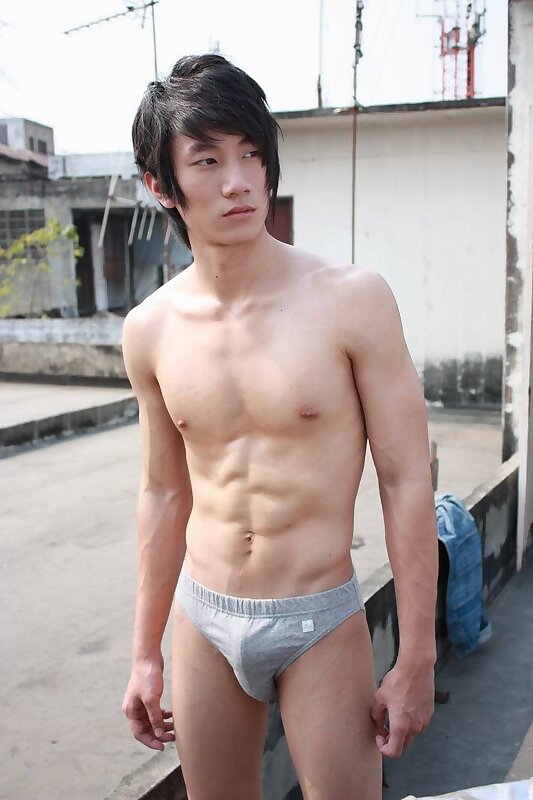 Next Image >>
