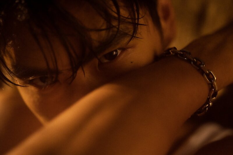 Next Image >>