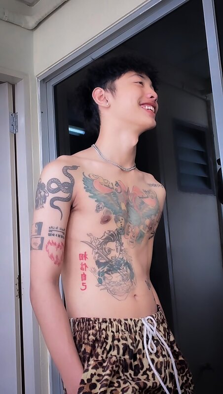 Next Image >>