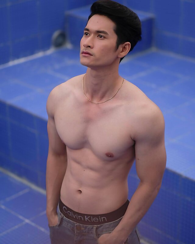 Next Image >>