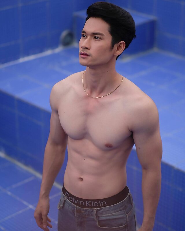 Next Image >>