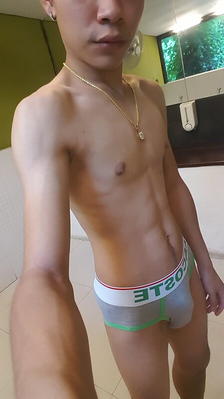 Next Image >>