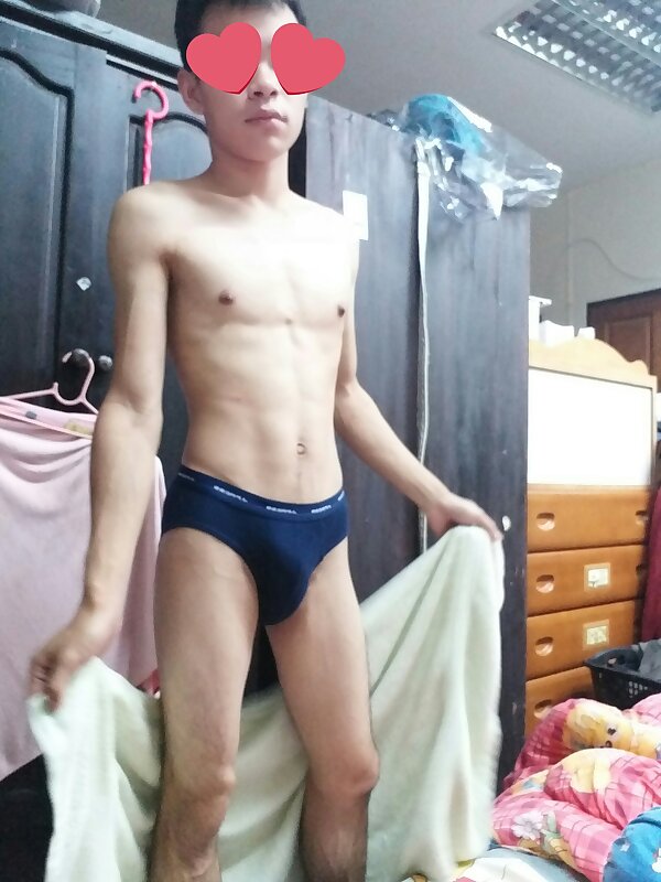 Next Image >>