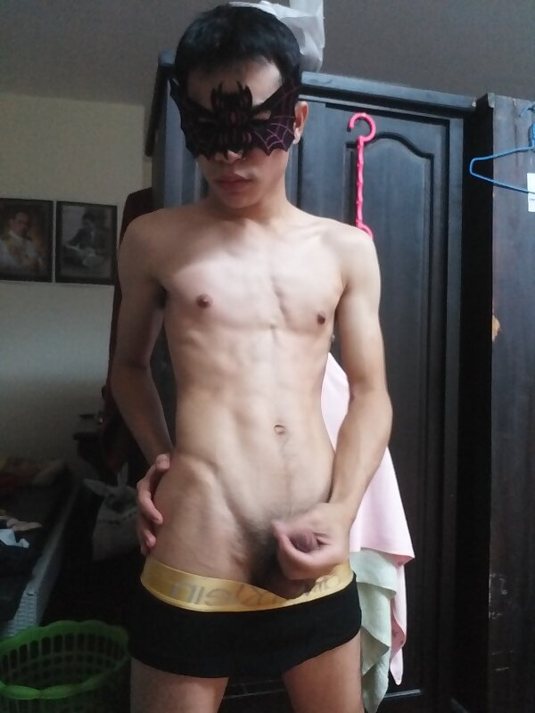 Next Image >>