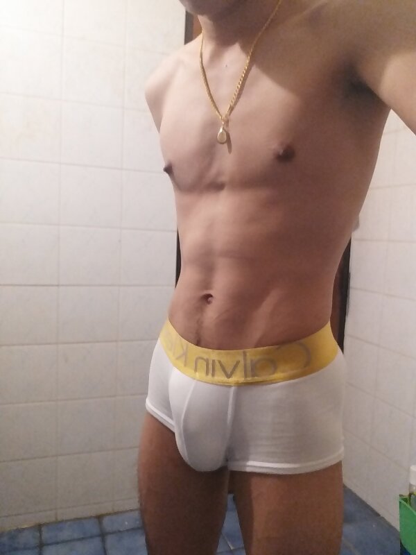 Next Image >>