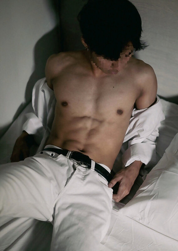 Next Image >>