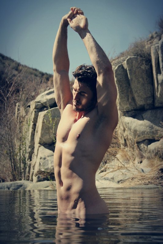 Next Image >>