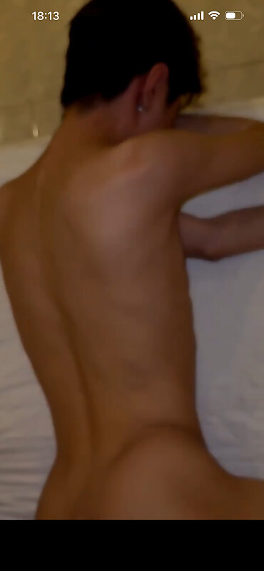 Next Image >>