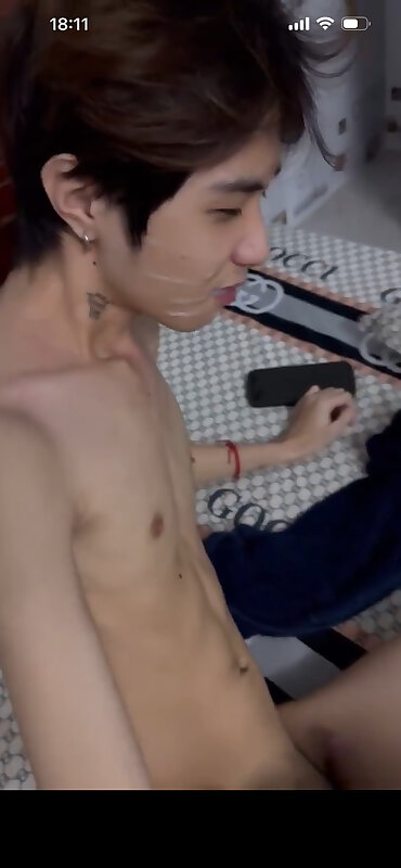 Next Image >>