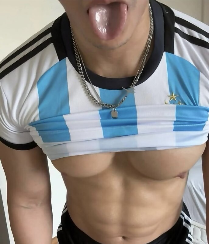 Next Image >>