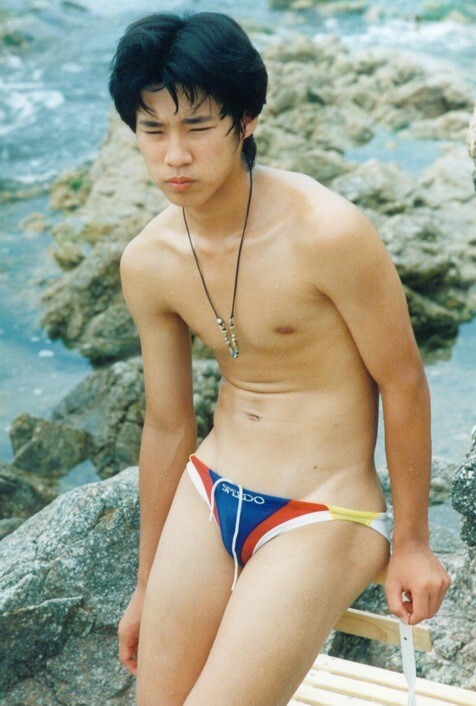 Next Image >>