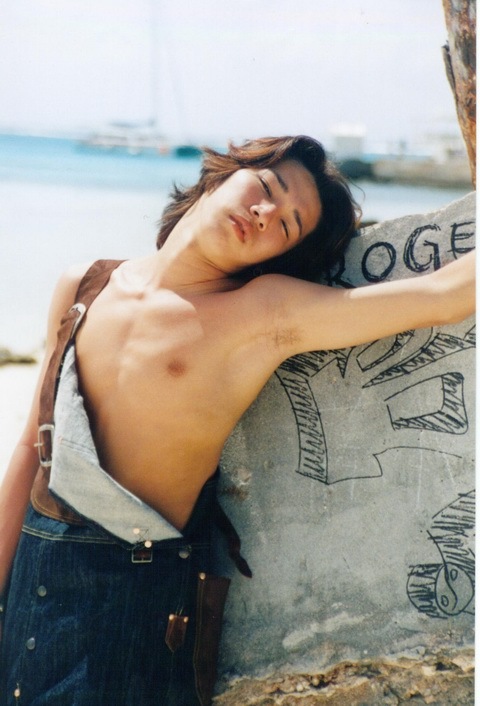Next Image >>