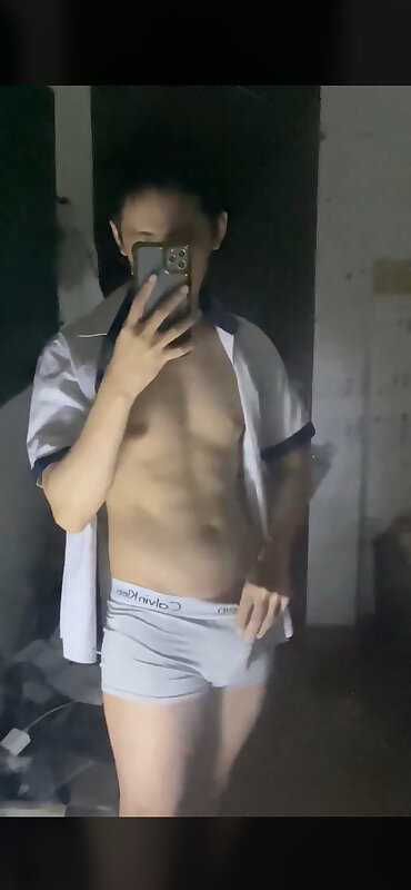 Next Image >>
