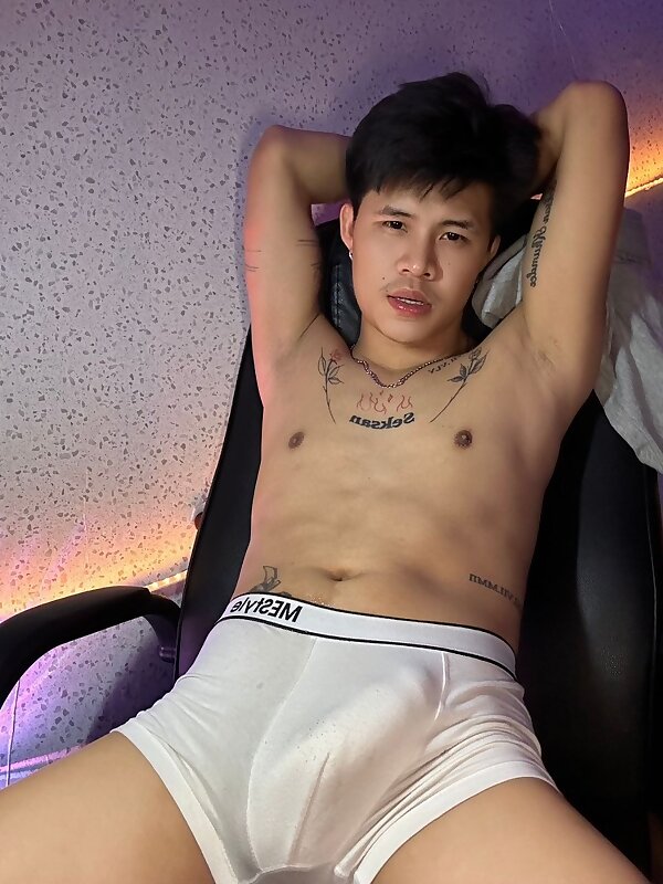 Next Image >>