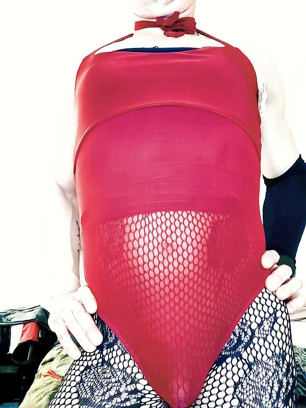 Next Image >>