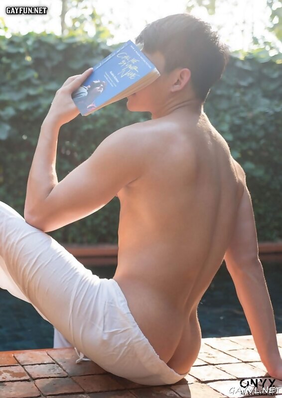 Next Image >>