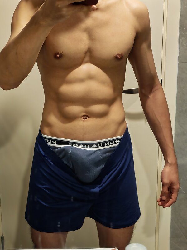 Next Image >>
