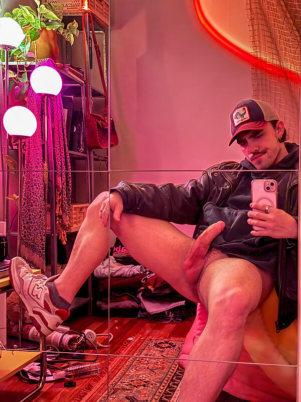 Next Image >>