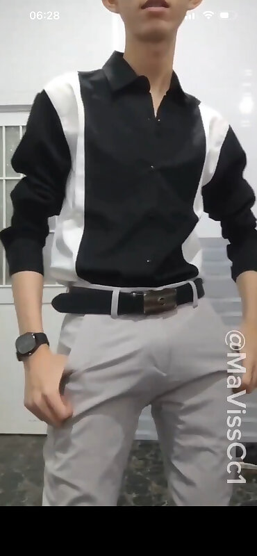 Next Image >>