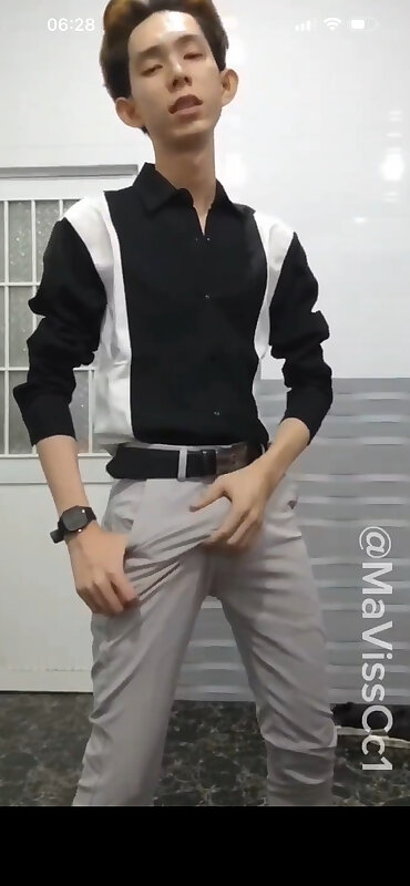Next Image >>