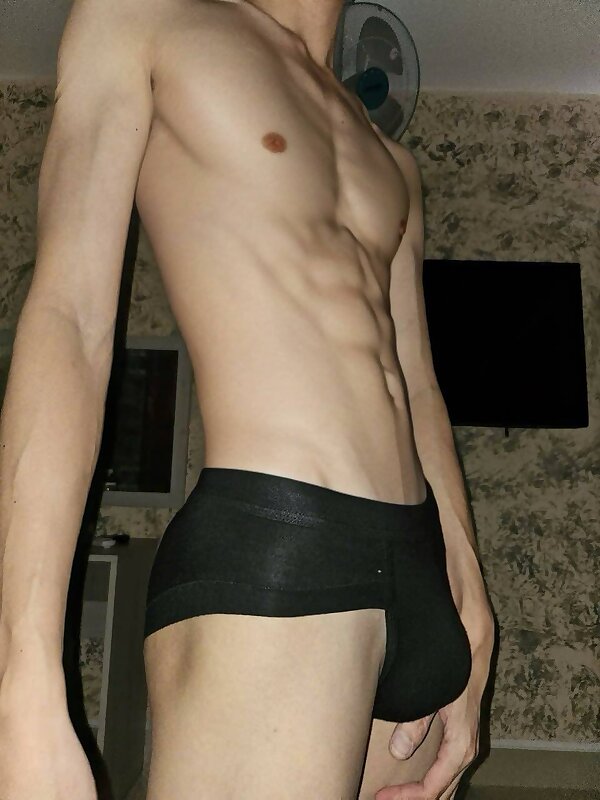 Next Image >>