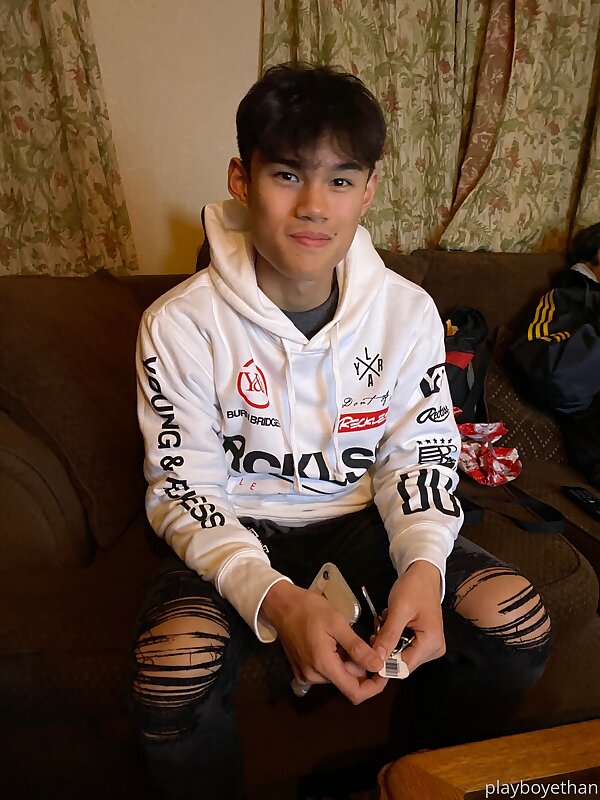 Next Image >>