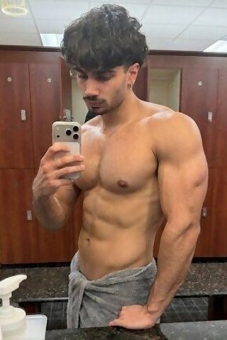 ArianFZN Гей Модель на BoyFriendTV com 