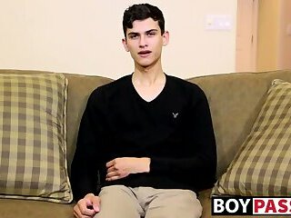 Twink is impossible to stop from jerking off after interview