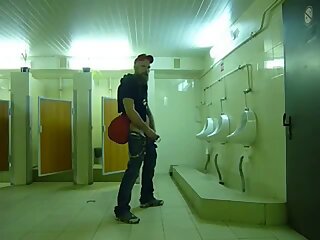 Str8 guy stroke in public toilet