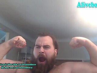 bearded guy jerks off his 22cm long big dick on webcam