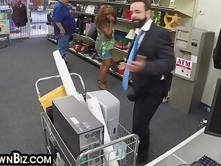Pawn shop top fucks owner in the office and gets facial