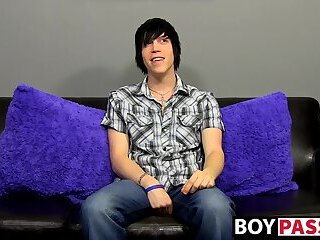 Emo fingers his ass and masturbates after being interviewed