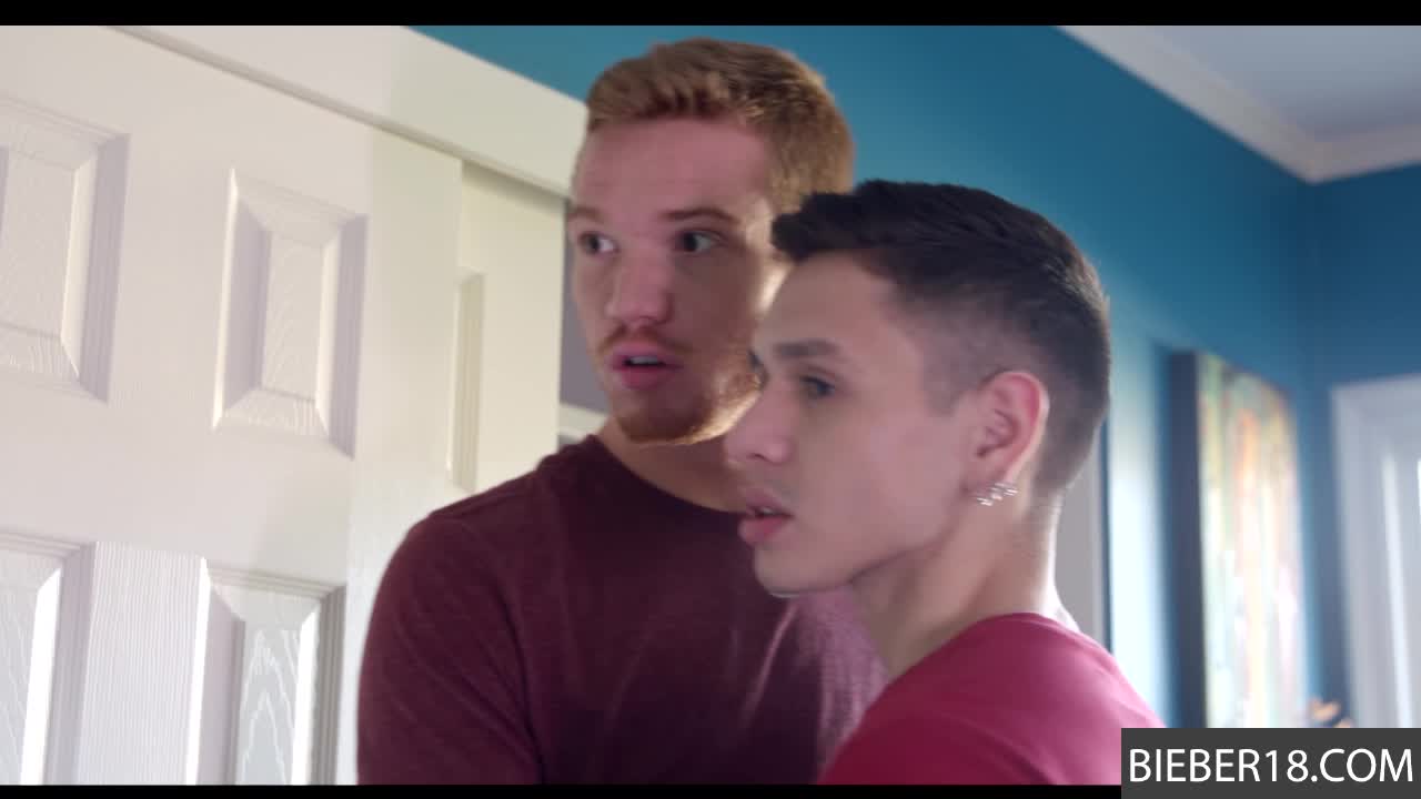 Gay Guy Cheating on Boyfriend with Cute Redhead - BoyFriendTV.com