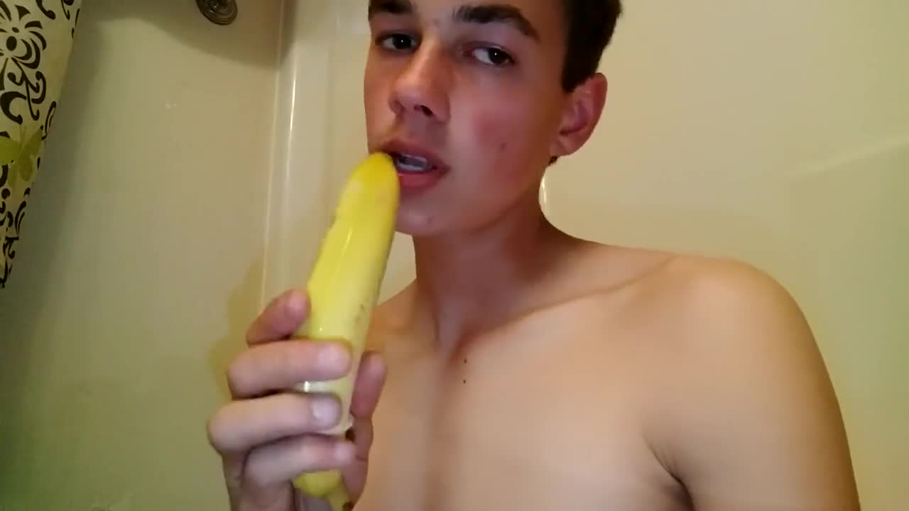 Twink Fucks Himself With A Banana