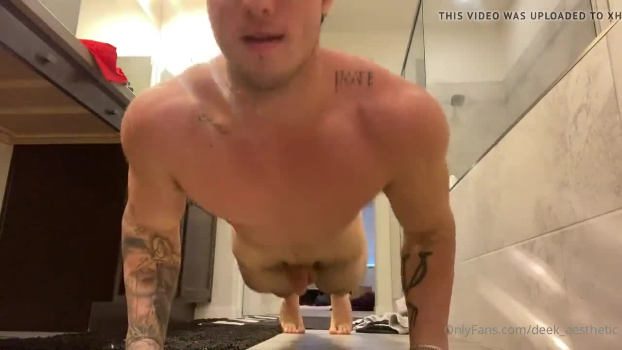 Nude Workout - BoyFriendTV.com