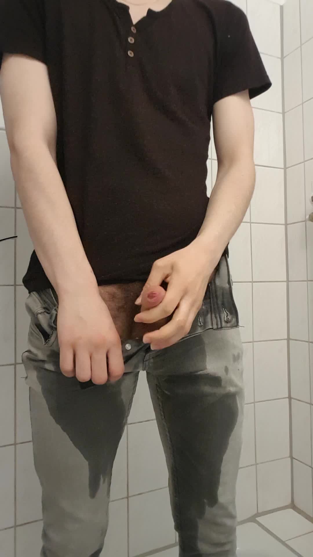 Twink Boy Pissing His Sel