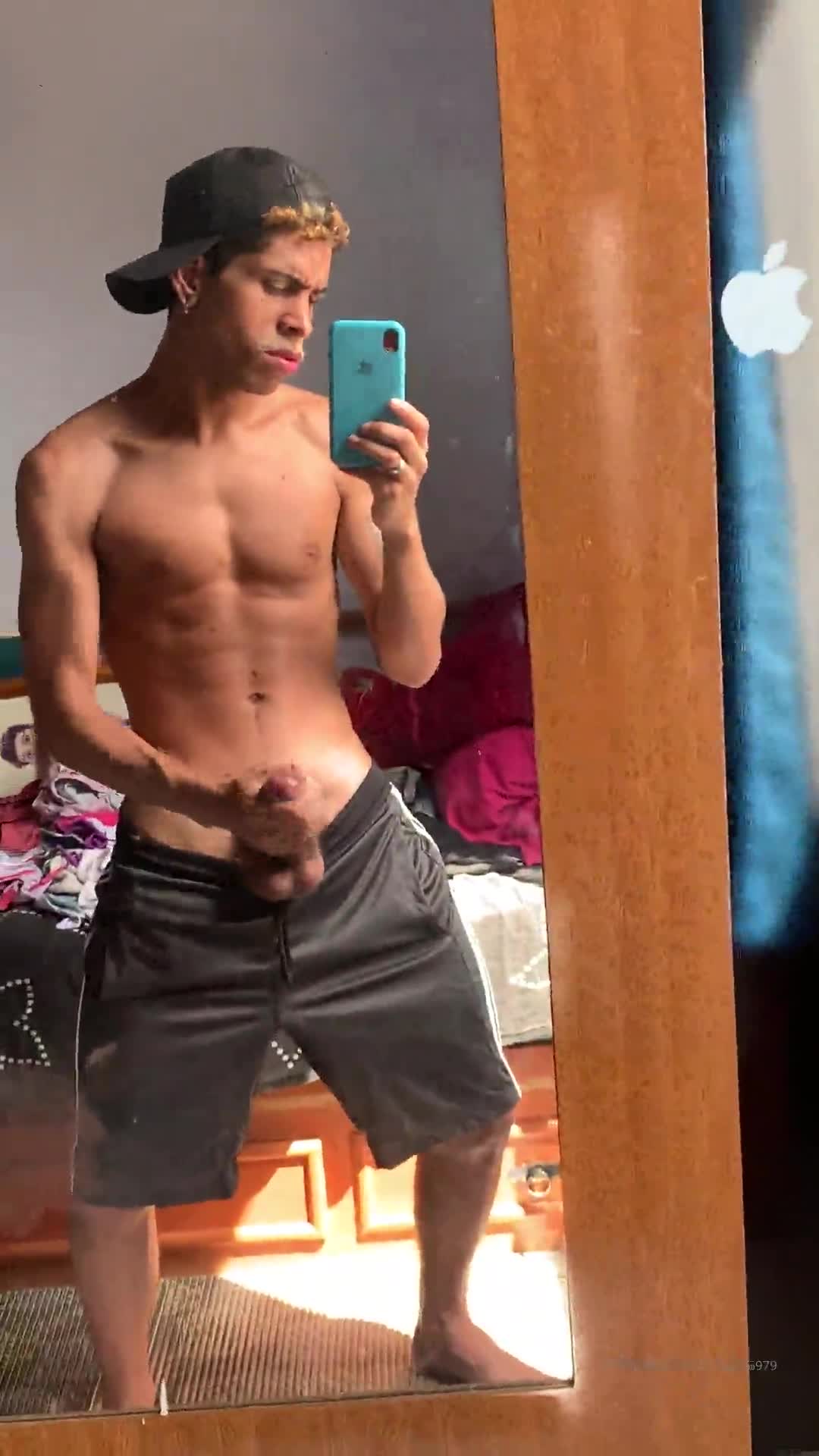 Boy Neon - BoyFriendTV.com