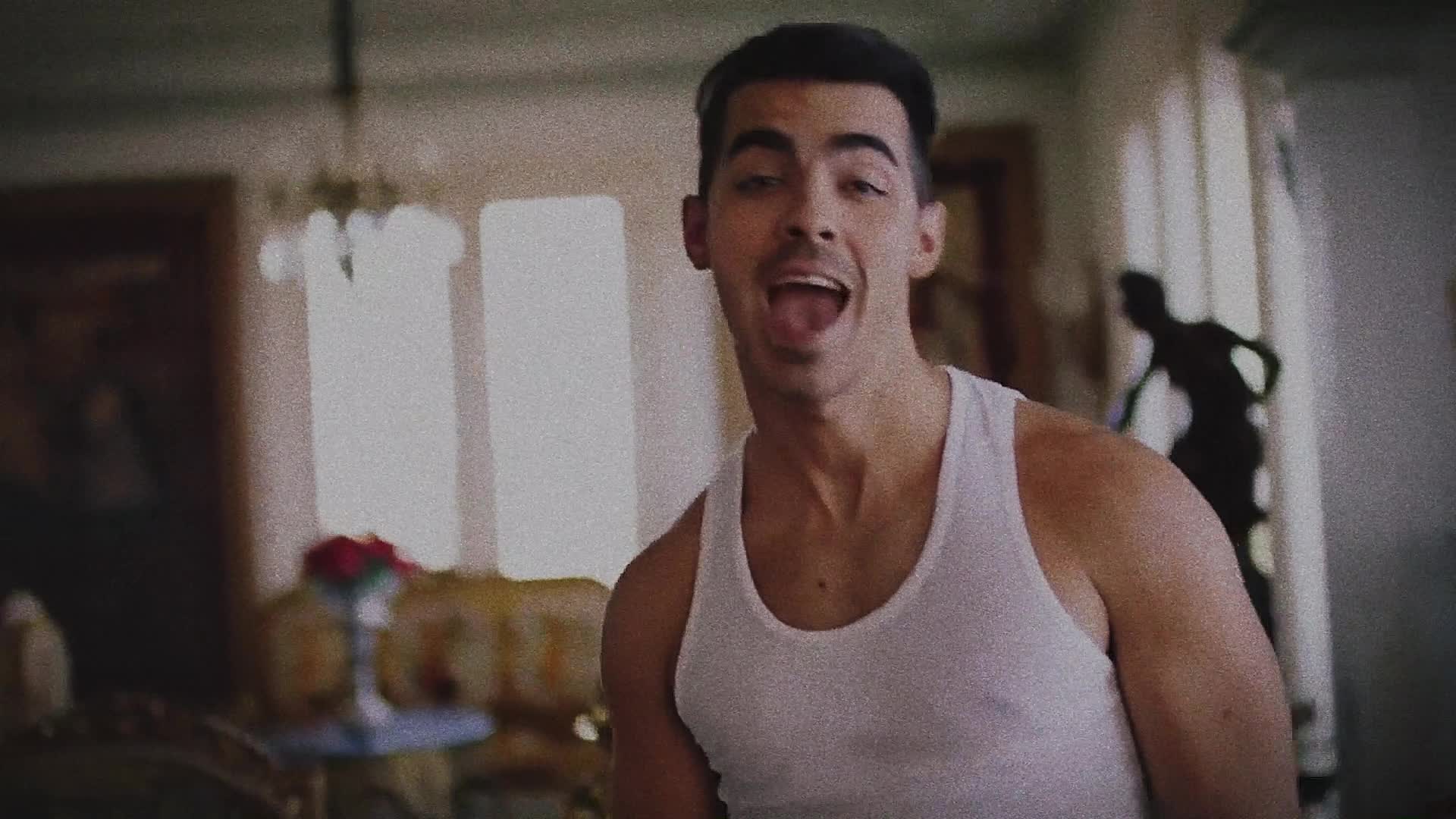 Nick Jonas Gay Full Sex - Joe Jonas â€“ Naked - BoyFriendTV.com