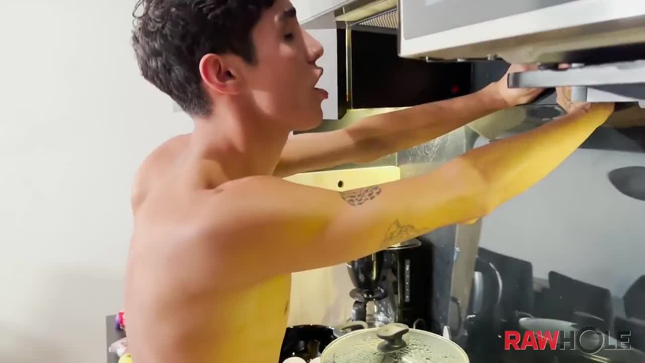 Cute Guy Fucked Raw In kitchen